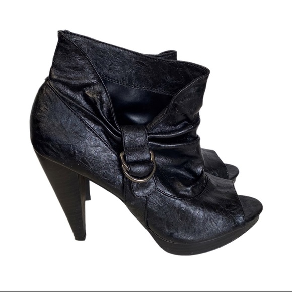 Qupid Black Open Toe Slouchy Ankle Boot - Picture 3 of 12